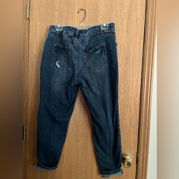 Maurice’s Midrise XL Jeans (Short Length) - Picture 4 of 9
